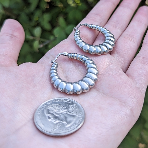 Vintage sterling silver 925 pierced earrings hollow shrimp hoops - Picture 2 of 5